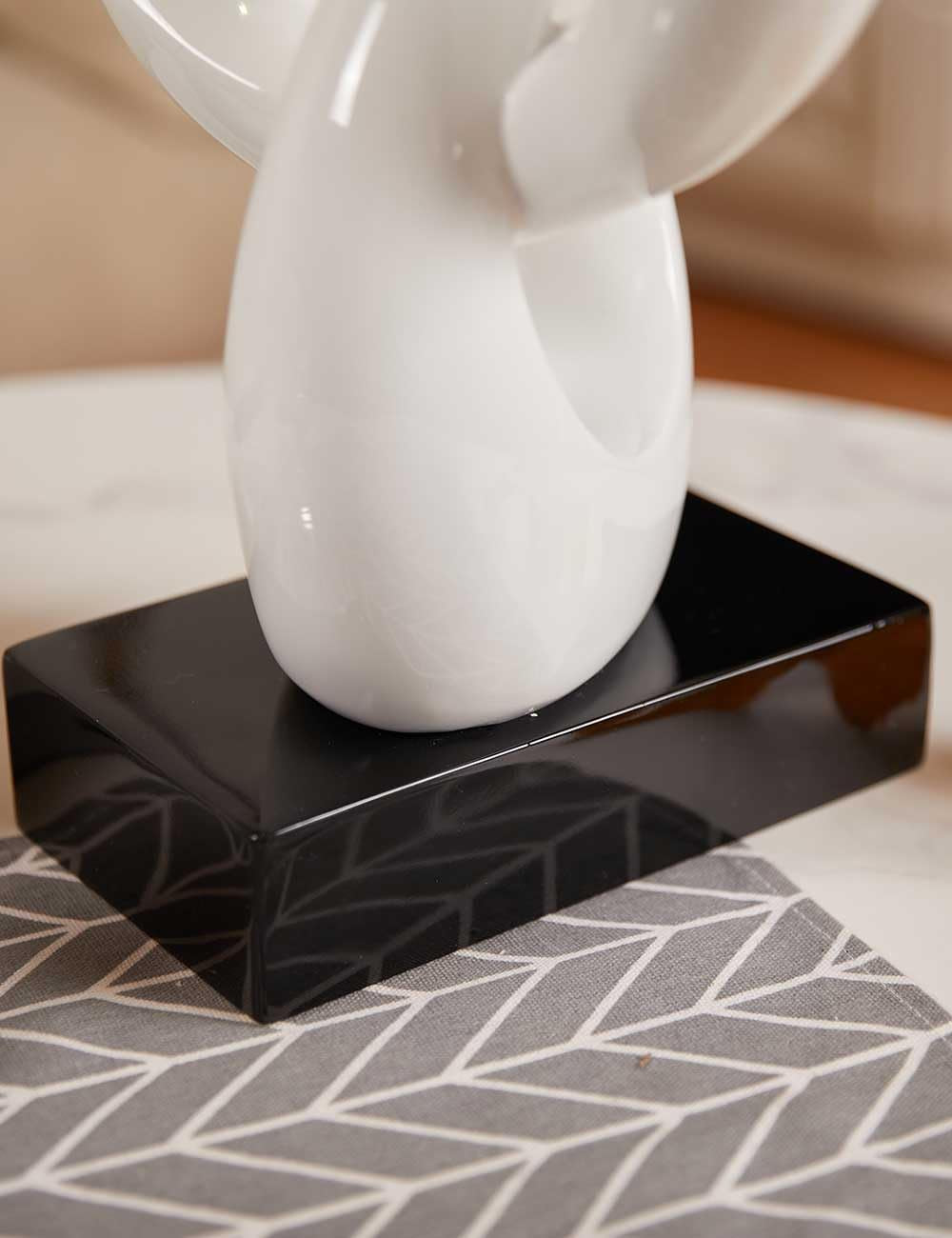 Modern Home Decor Treble Clef Sculpture Piano Gift Art Music Statue for Bookshelf Desktop Office Table White 23 Inch